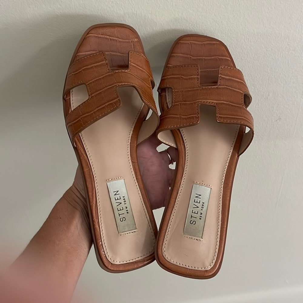 Steven New York Harlien Croc Embossed Slide Sandal Size 5.5 EUC